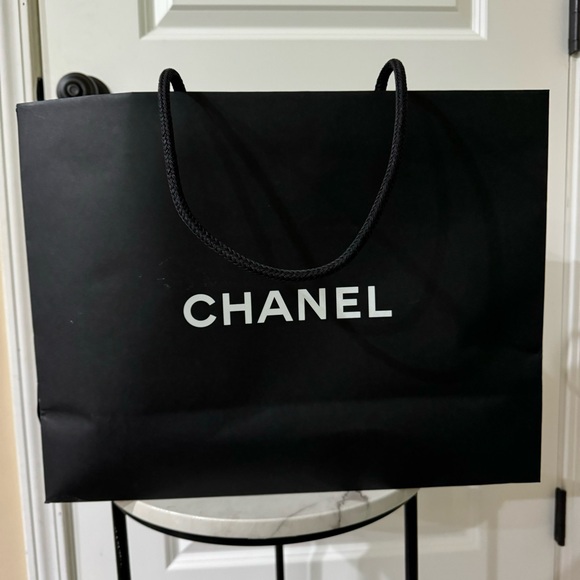 CHANEL Authentic Paper Shopping Gift Bag - Picture 1 of 3